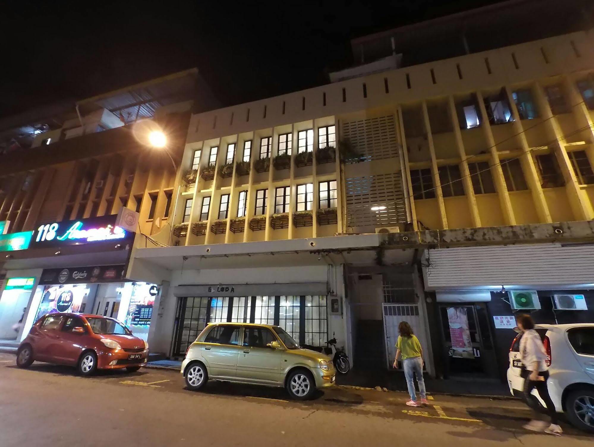Balada Hostel Kota Kinabalu Exterior photo